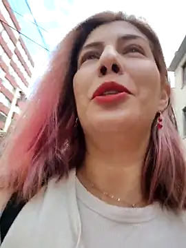 scarlett moore online show from January 7, 2:08 pm