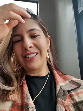 scarlett moore online show from March 7, 3:42 pm