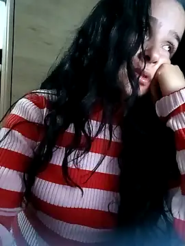 Snapshot of EmilySwaan chatting on January 17, 1:25 am EmilySwaan online show from January 17, 1:25 am