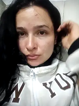 Snapshot of EmilySwaan chatting on March 22, 3:20 am EmilySwaan online show from March 22, 3:20 am