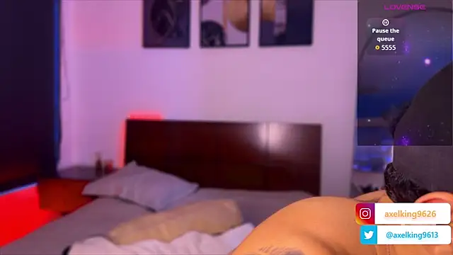 AxelKing1326 online show from March 16, 10:36 pm