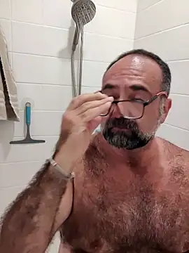 chainjulious online show from March 4, 3:48 pm