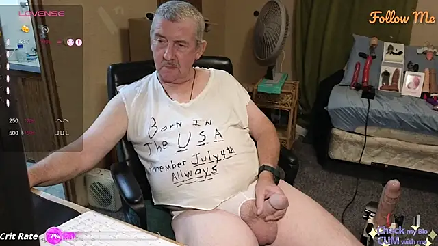 Snapshot of oldnew-63 chatting on September 13, 1:27 am oldnew-63 online show from September 13, 1:27 am