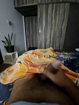 Snapshot of DesiRocco7 chatting on September 22, 8:22 pm DesiRocco7 online show from September 22, 8:22 pm