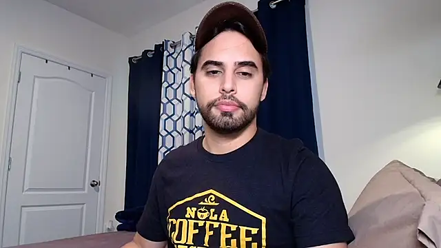 Snapshot of thonylewys chatting on September 27, 10:37 pm thonylewys online show from September 27, 10:37 pm