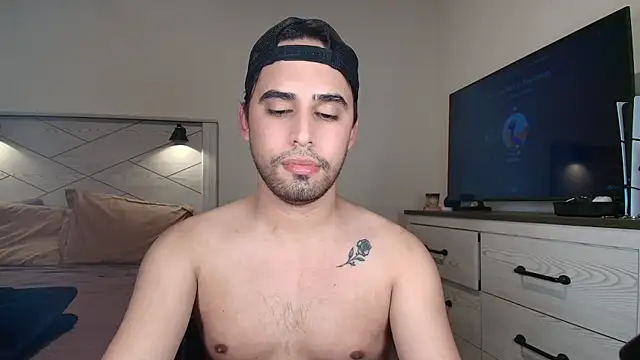 Snapshot of thonylewys chatting on October 6, 1:25 am thonylewys online show from October 6, 1:25 am