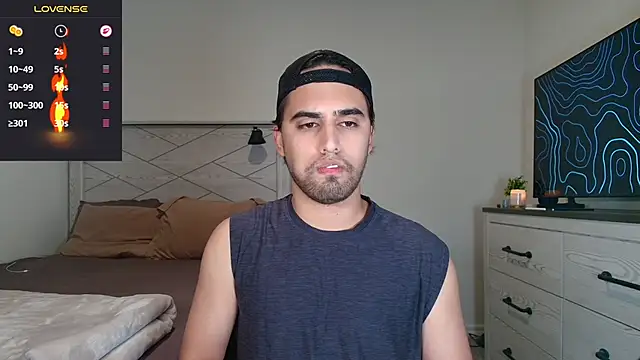 Snapshot of thonylewys chatting on October 27, 12:26 am thonylewys online show from October 27, 12:26 am