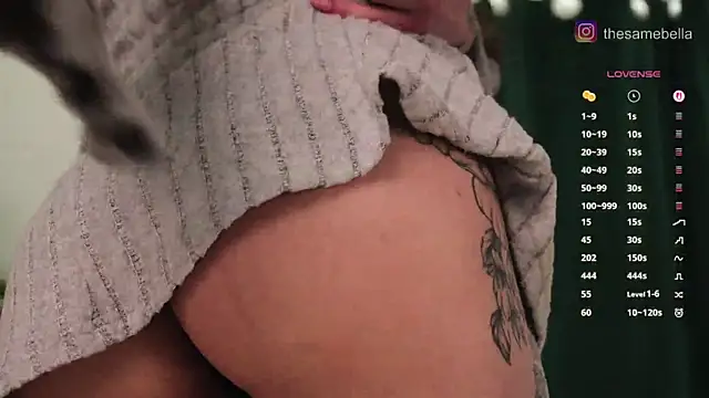 BabyYoda- online show from February 27, 7:58 pm