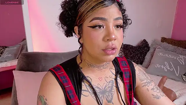 foxxy-lov3 online show from February 9, 2:54 pm