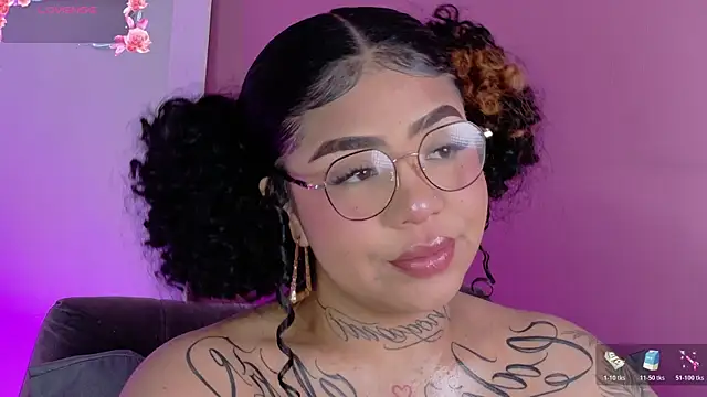 foxxy-lov3 online show from May 28, 2:03 pm