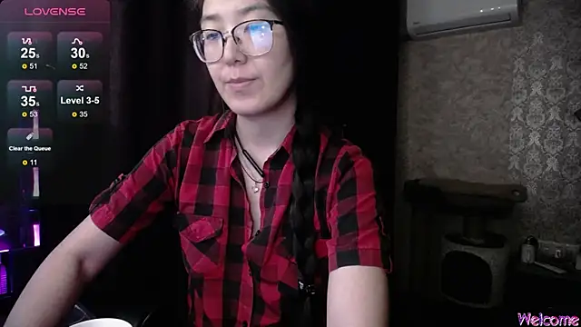 Snapshot of Brightssmiles chatting on September 16, 7:20 am Brightssmiles online show from September 16, 7:20 am