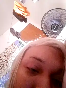 transgirl26 online show from December 18, 10:21 am