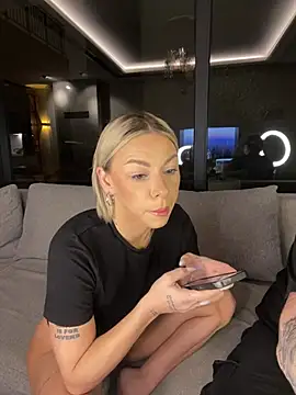 Snapshot of SexOnMyLvL chatting on March 19, 9:08 pm SexOnMyLvL online show from March 19, 9:08 pm