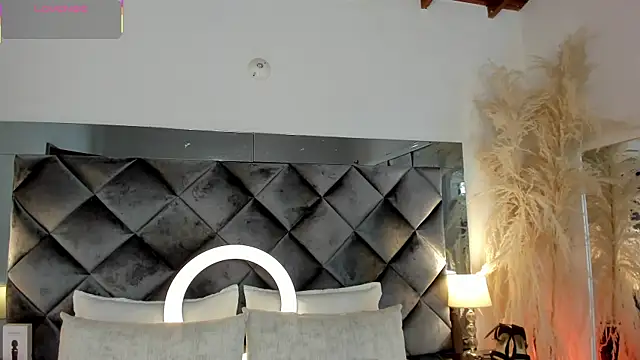 Snapshot of sofhiaa_adaams chatting on November 11, 9:15 pm sofhiaa adaams online show from November 11, 9:15 pm