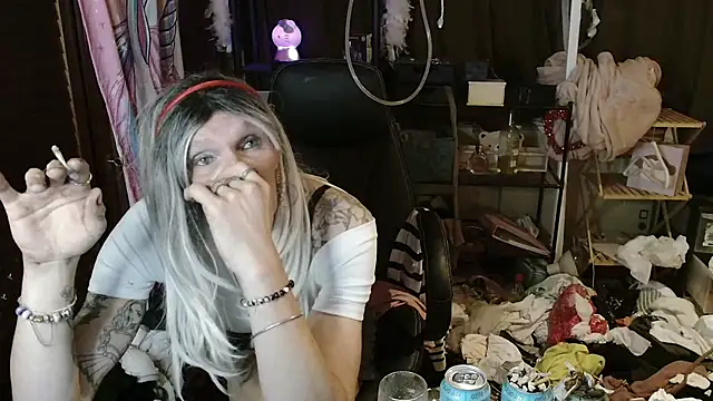 Ombeline1 online show from October 13, 5:35 pm