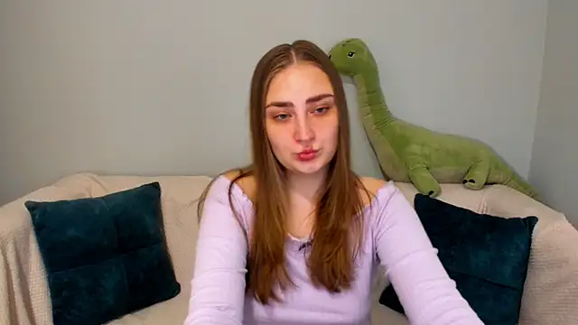 Snapshot of MilliStrii chatting on April 11, 12:59 am MilliStrii online show from April 11, 12:59 am