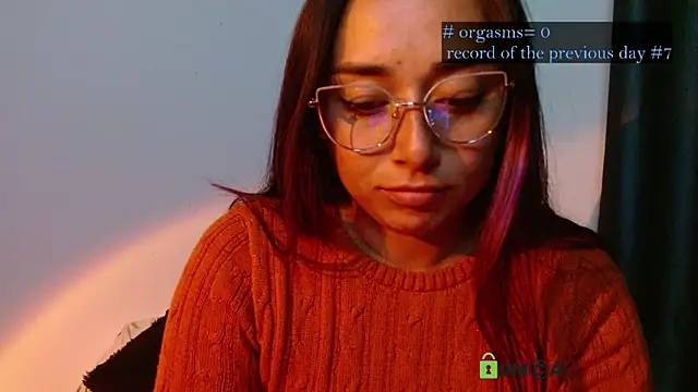 Hot Candy  online show from September 28, 3:45 am