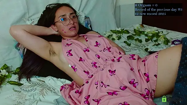 Hot Candy  online show from February 5, 3:44 am