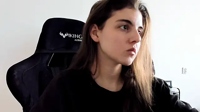 emmamurrr online show from February 12, 10:43 am