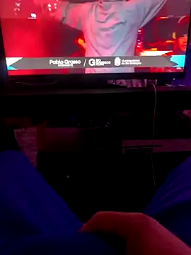 Snapshot of Ghotsniper666 chatting on September 21, 2:13 am Ghotsniper666 online show from September 21, 2:13 am