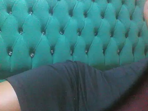 Snapshot of Sexy_Riri chatting on March 12, 11:55 pm Sexy Riri online show from March 12, 11:55 pm