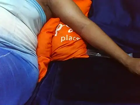 Snapshot of Sexy_Riri chatting on March 21, 10:13 pm Sexy Riri online show from March 21, 10:13 pm