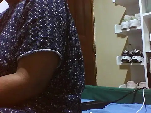 Sexy Riri online show from May 15, 12:28 am