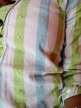 Snapshot of Mangla_Bhabhi chatting on October 26, 2:50 am Mangla Bhabhi online show from October 26, 2:50 am