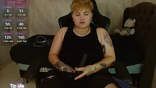 isabeautyx19 online show from September 21, 7:37 pm