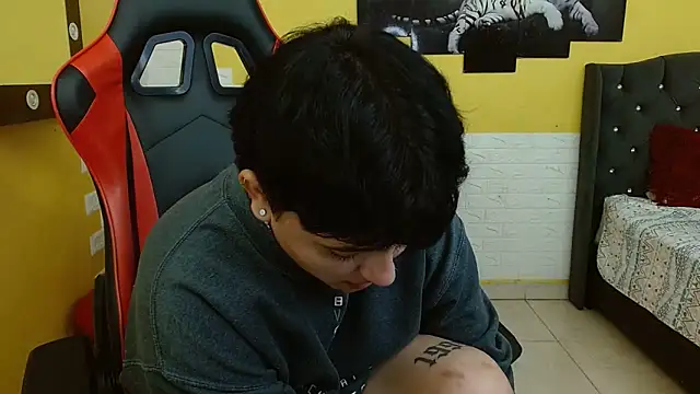 isabeautyx19 online show from November 26, 7:53 am