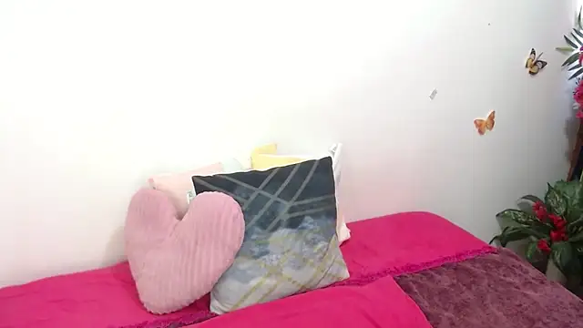 Snapshot of Janeth_Sweet chatting on January 8, 7:03 pm Janeth Sweet online show from January 8, 7:03 pm