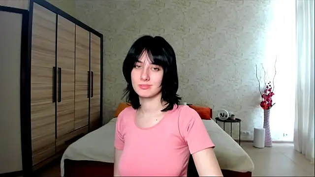 JulisSweet online show from December 19, 8:02 am