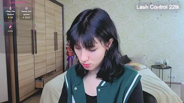 JulisSweet online show from May 3, 6:41 am