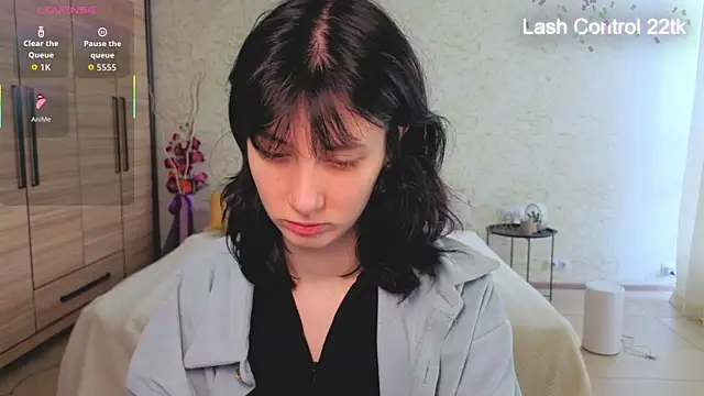 JulisSweet online show from May 12, 7:27 am