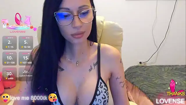 kissnicol32 online show from November 8, 4:51 pm