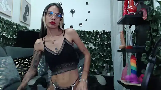 natasha squirt28 online show from May 17, 12:41 am