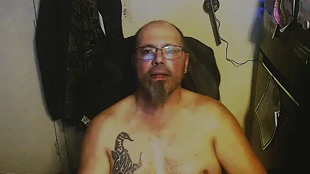 KrazyLegz online show from November 7, 12:10 am