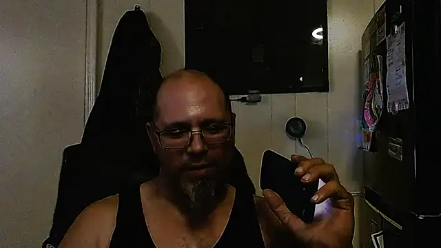 KrazyLegz online show from November 16, 3:34 am