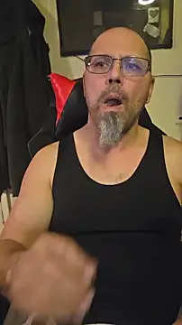 KrazyLegz online show from January 18, 2:26 am