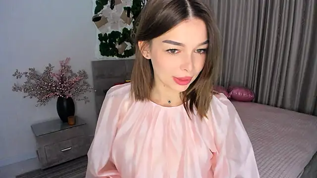 ContinentOfTranquility online show from March 8, 1:06 am