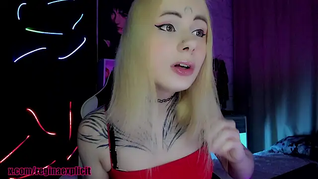 snake  bites online show from February 28, 8:43 pm