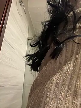 Snapshot of keilelewis chatting on September 18, 1:18 am keilelewis online show from September 18, 1:18 am