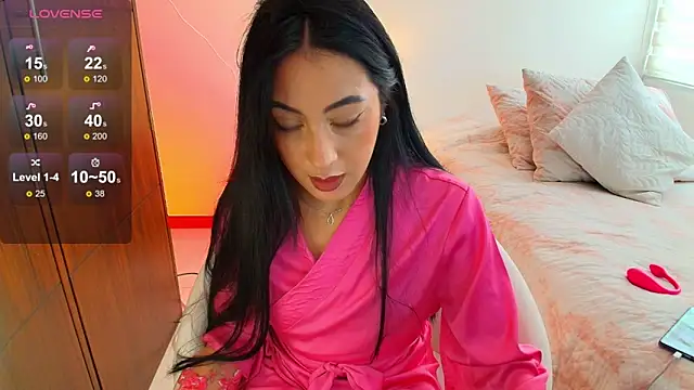 Snapshot of keilelewis chatting on October 21, 5:02 pm keilelewis online show from October 21, 5:02 pm