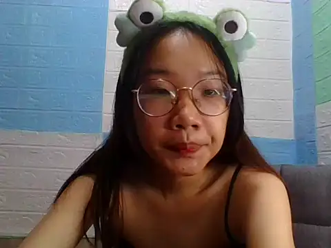 Snapshot of Nanoko chatting on September 28, 1:55 am Nanoko online show from September 28, 1:55 am