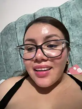 solecito 22 online show from February 4, 5:10 am