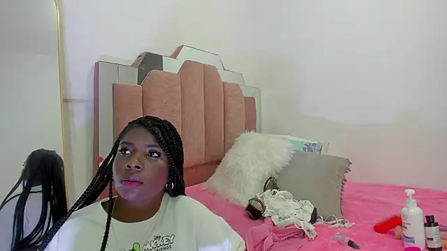 LoveQueen2 online show from February 1, 11:43 am