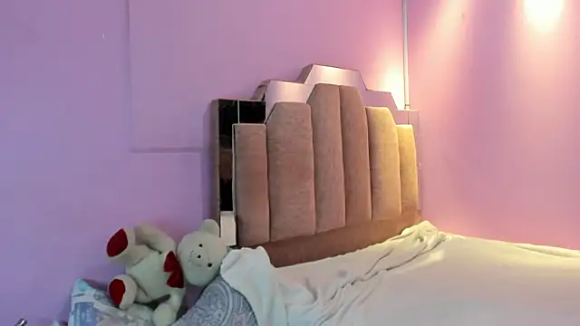 LoveQueen2 online show from December 5, 11:52 am