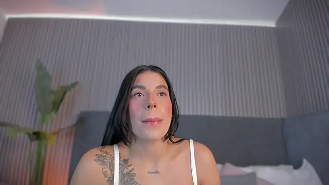 emelie 89 online show from May 14, 12:34 pm