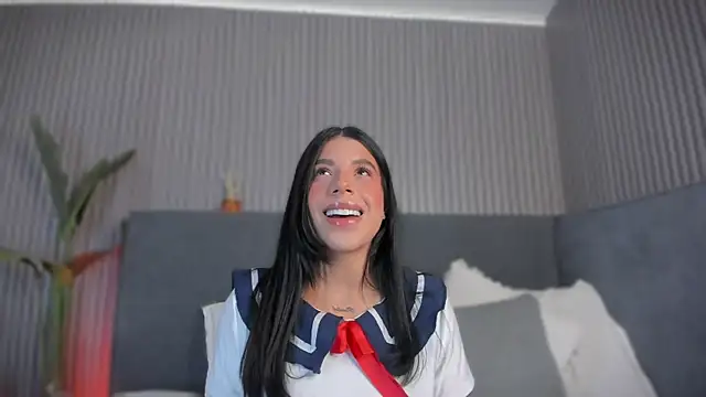 Snapshot of emelie_89 chatting on July 2, 12:22 pm emelie 89 online show from July 2, 12:22 pm