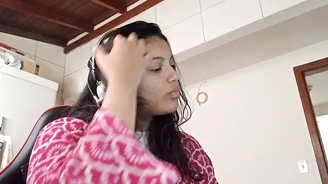 Snapshot of bombomepimenta chatting on November 8, 11:10 am bombomepimenta online show from November 8, 11:10 am